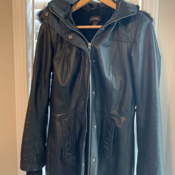 Danier winter leather jacket - Picture 7 of 12